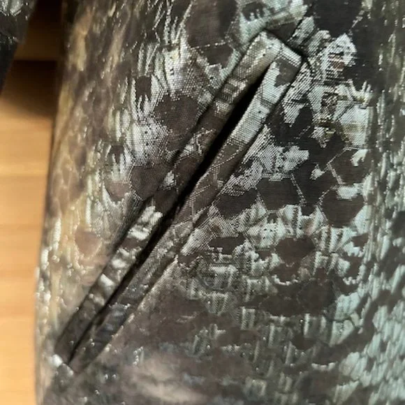 Fancy jacket - Picture 2 of 3